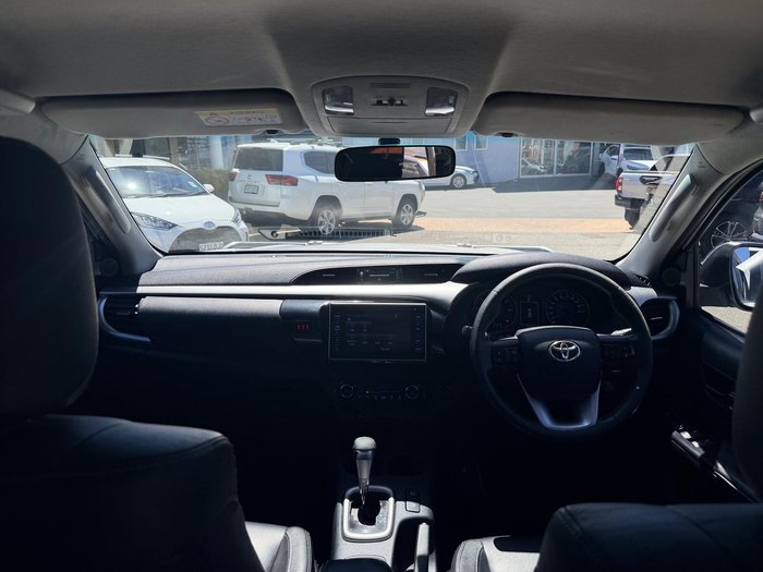 2016 Toyota Hilux SR5