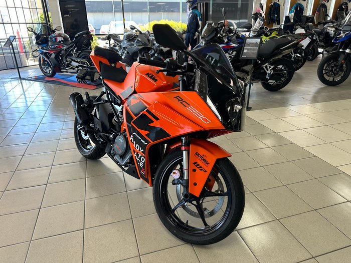 2022 KTM RC 390 RC Orange