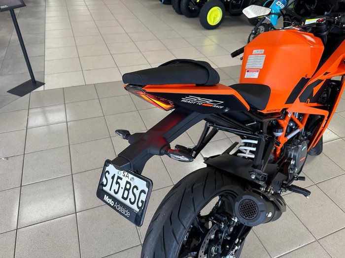 2022 KTM RC 390 RC Orange