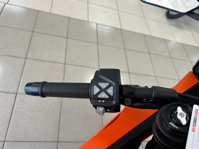 2022 KTM RC 390 RC Orange