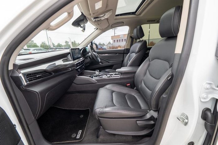 2021 LDV D90 Executive