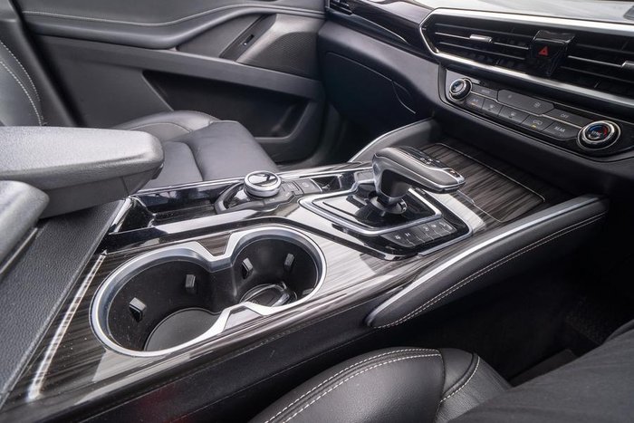 2021 LDV D90 Executive