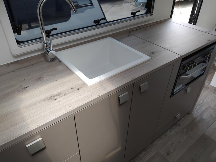 2026 New Age Caravans My26 Road Owl Family 19Ft Expedition Brand New Layout