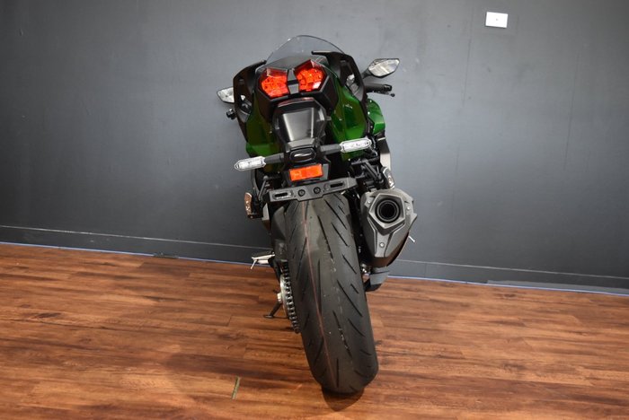 2025 Kawasaki NINJA H2 SX SE Green