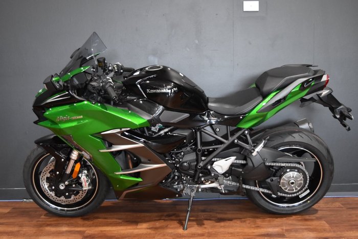 2025 Kawasaki NINJA H2 SX SE Green