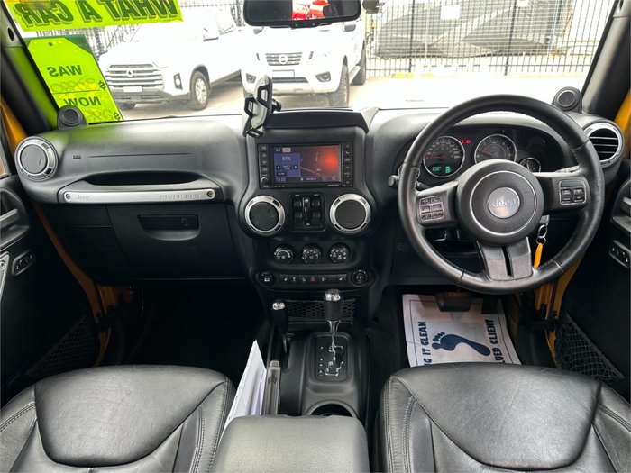 2014 JEEP WRANGLER UNLIMITED OVERLAND (4x4)