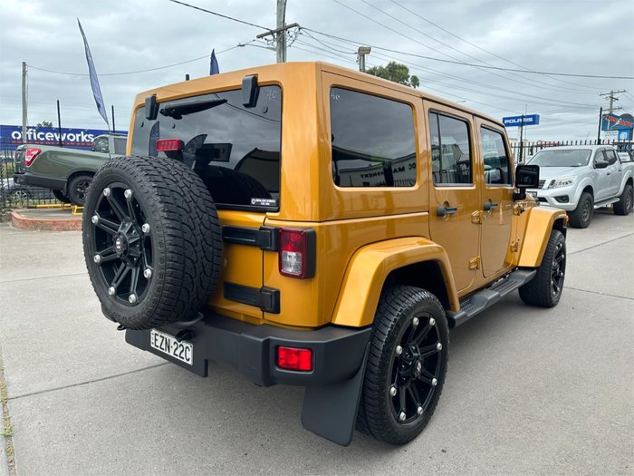 2014 JEEP WRANGLER UNLIMITED OVERLAND (4x4) JK MY13 Gold