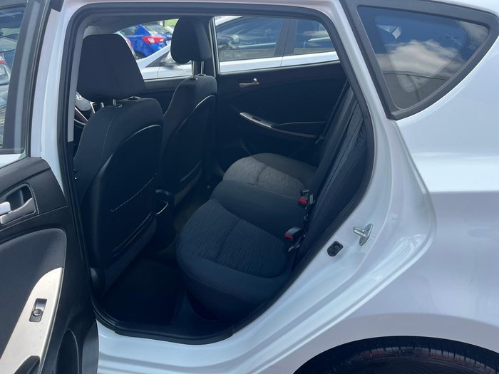 2015 Hyundai Accent Active