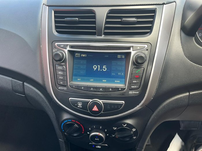 2015 Hyundai Accent Active