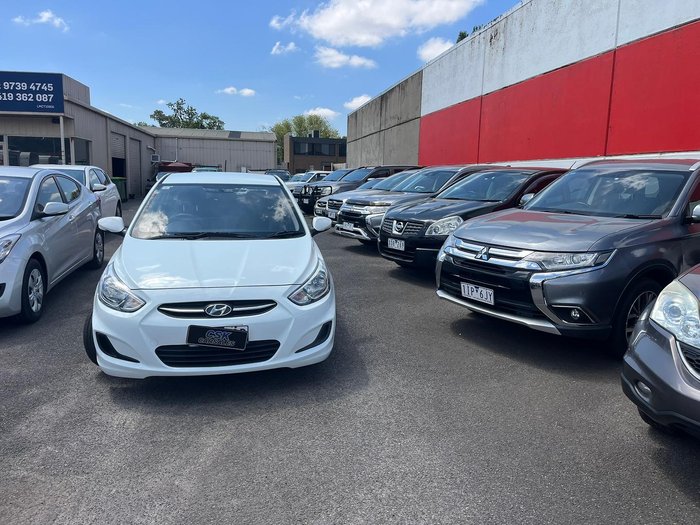 2015 Hyundai Accent Active