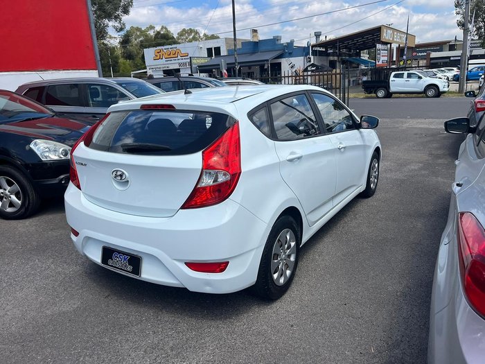 2015 Hyundai Accent Active