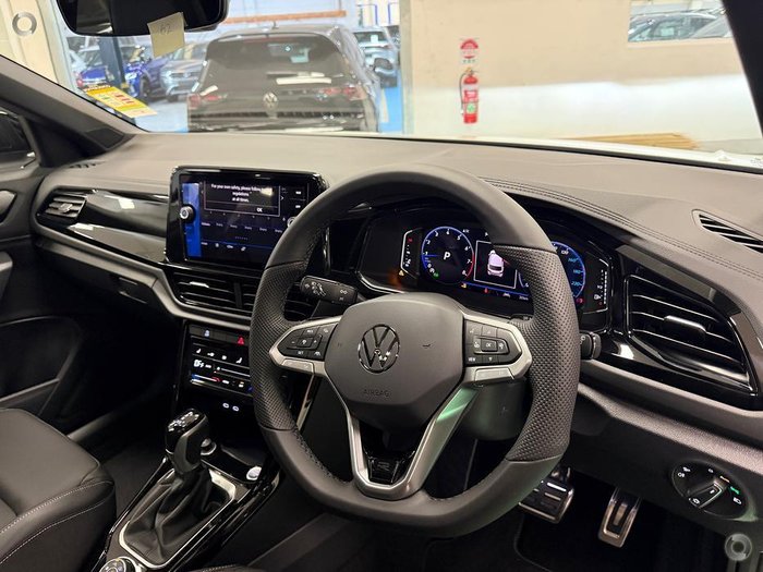 2025 Volkswagen T-Roc 140TSI R-Line