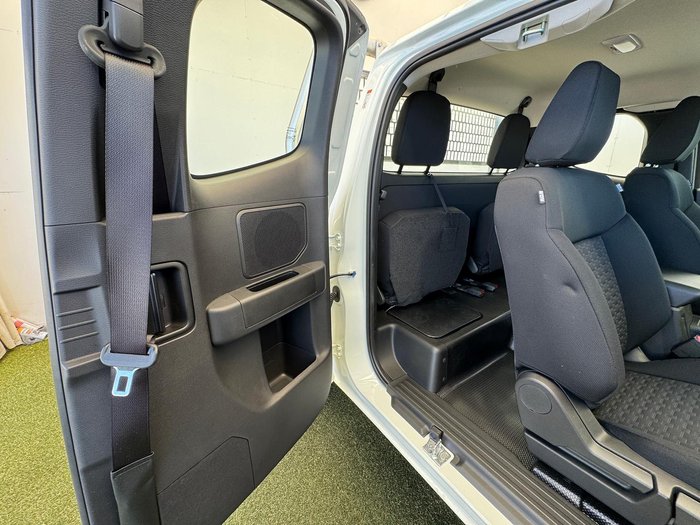 2025 Mitsubishi Triton GLX