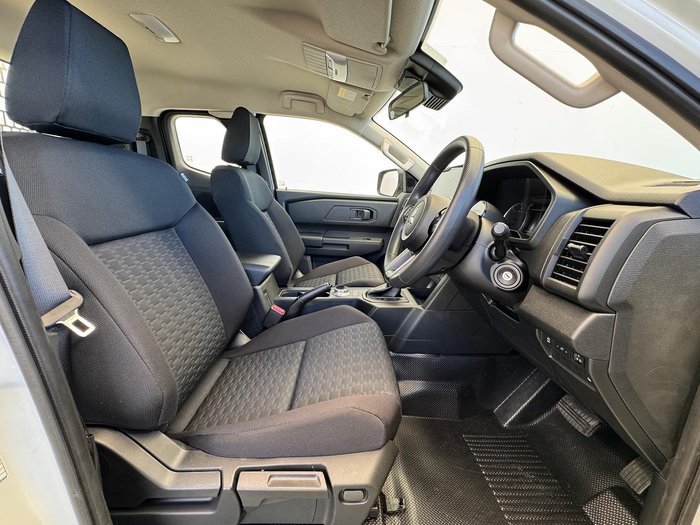 2025 Mitsubishi Triton GLX