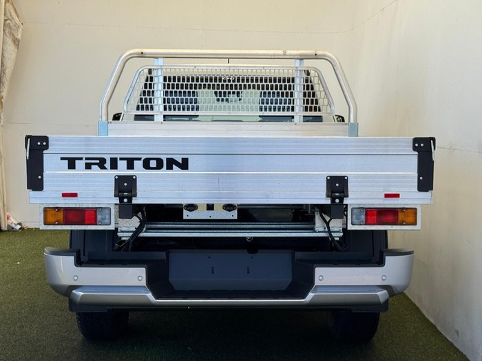 2025 Mitsubishi Triton GLX