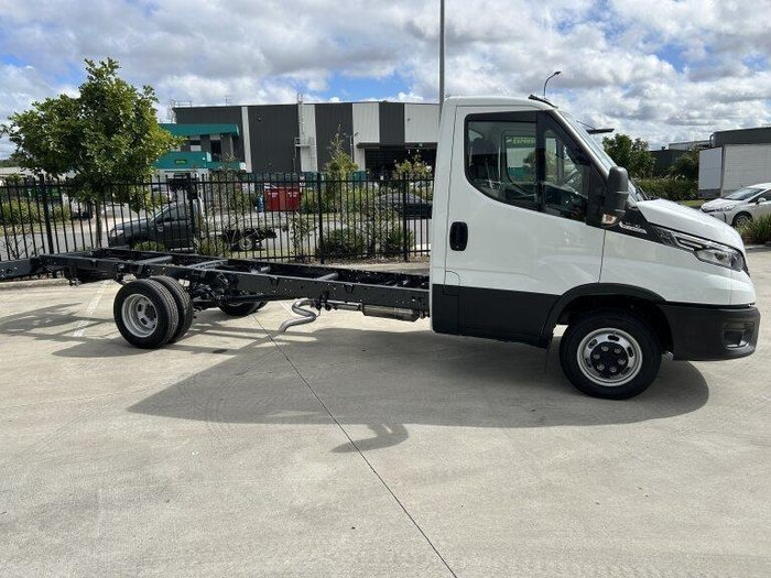 2025 Iveco Daily 50-180