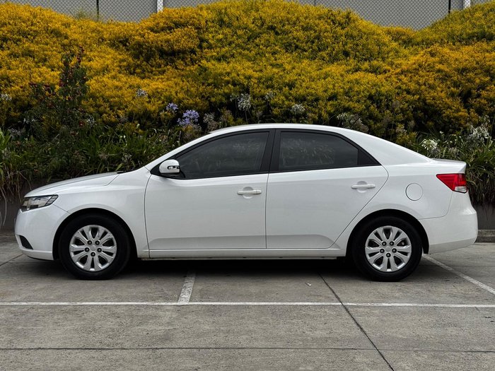 2010 Kia Cerato Si TD MY10 Clear White
