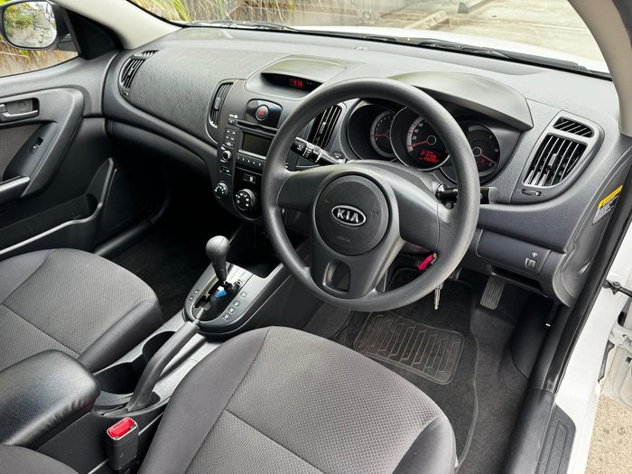 2010 Kia Cerato Si TD MY10 Clear White