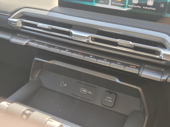 2025 MG MGU9 Explore Pro EKK1C MY25 4X4 Dual Range Highland Green