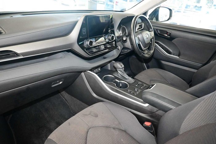 2024 Toyota Kluger GX