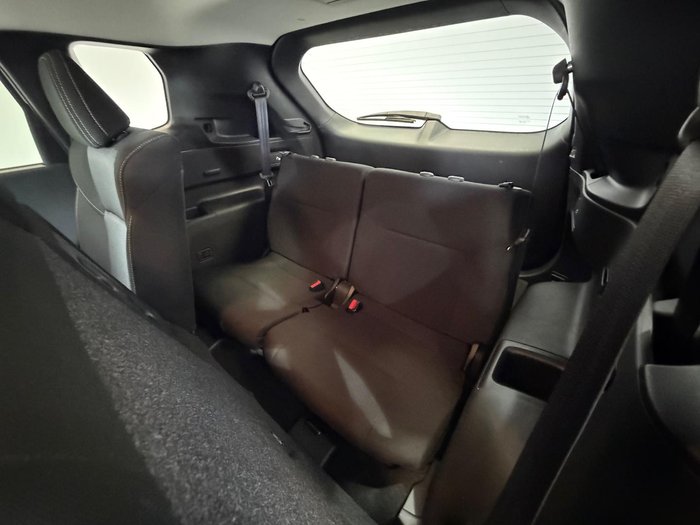 2024 Mitsubishi Outlander LS