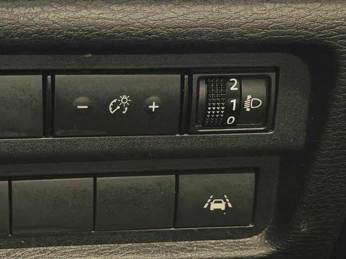 2024 Mitsubishi Outlander LS