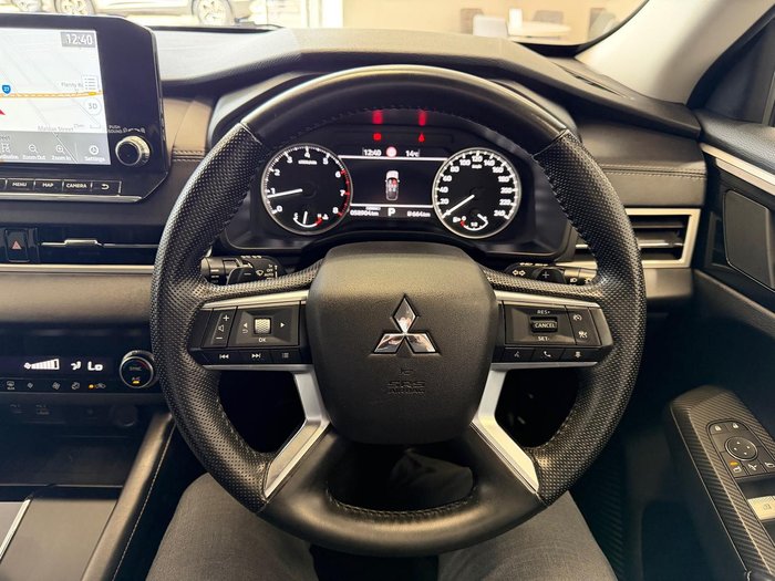 2024 Mitsubishi Outlander LS