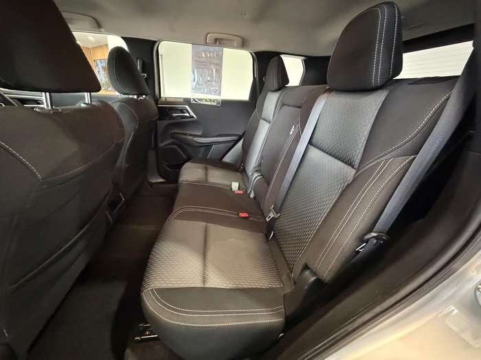 2024 Mitsubishi Outlander LS