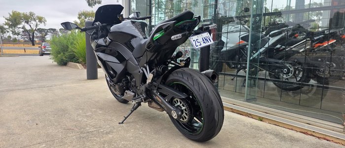 2022 Kawasaki NINJA 1000SX GREEN