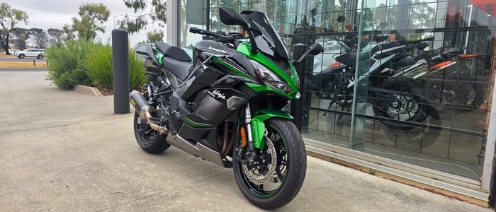 2022 Kawasaki NINJA 1000SX GREEN