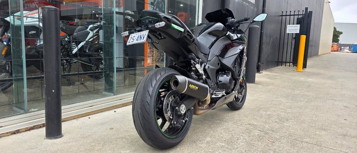 2022 Kawasaki NINJA 1000SX GREEN