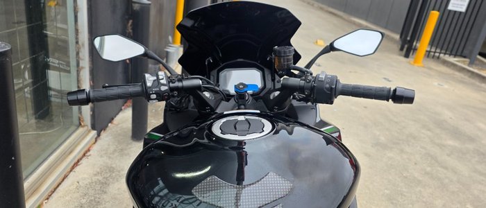 2022 Kawasaki NINJA 1000SX GREEN