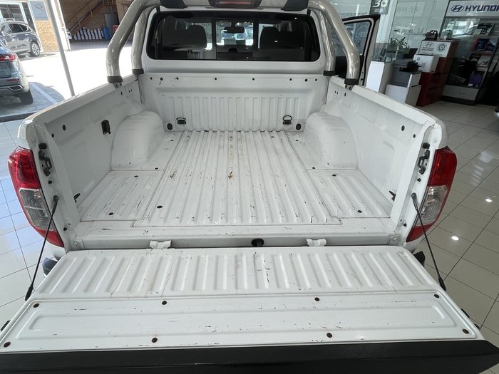 2020 Nissan Navara SL