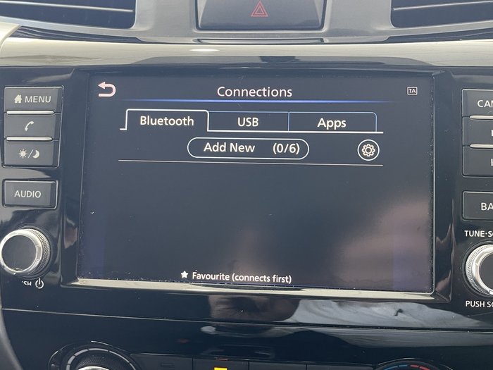 2020 Nissan Navara SL