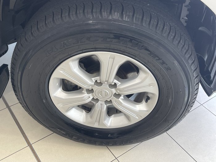 2020 Nissan Navara SL