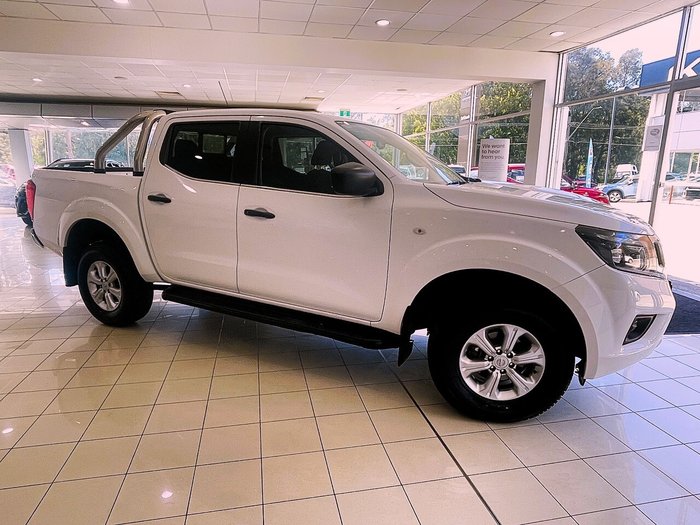 2020 Nissan Navara SL