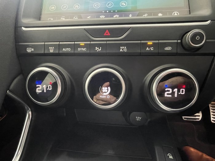 2020 Jaguar E-PACE D180 R-Dynamic SE