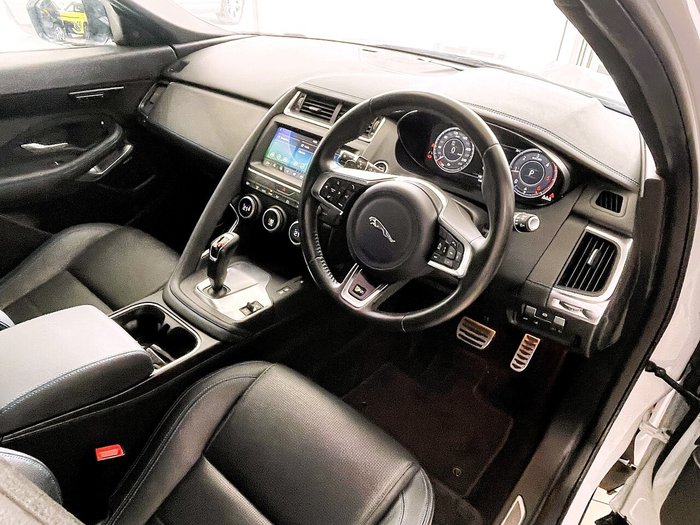 2020 Jaguar E-PACE D180 R-Dynamic SE