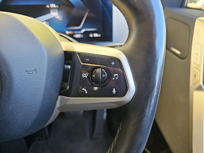 2023 BMW iX xDrive40 Sport I20 AWD Black Sapphire