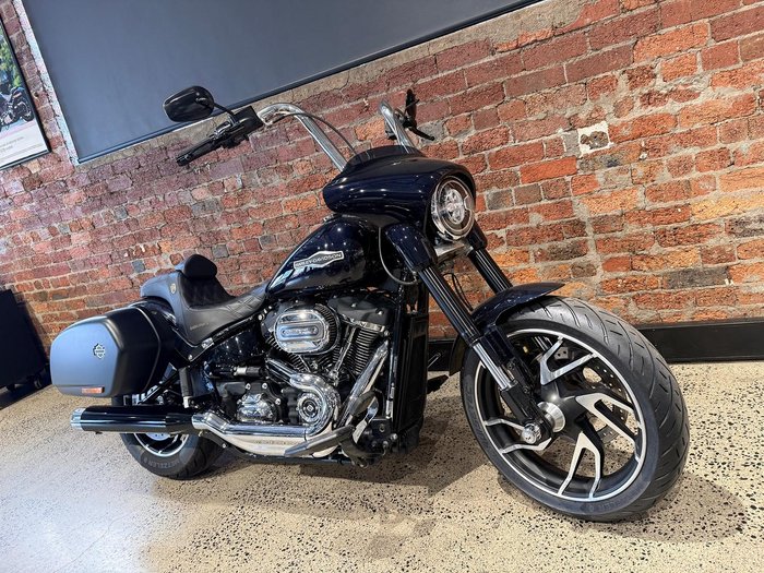 Harley-Davidson Sport Glide 107 (FLSB) Softail