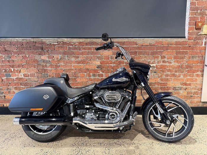 Harley-Davidson Sport Glide 107 (FLSB) Softail