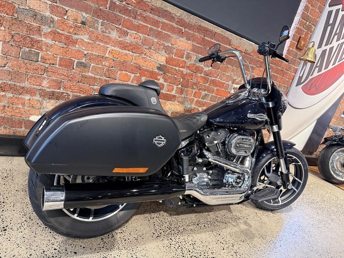 Harley-Davidson Sport Glide 107 (FLSB) Softail