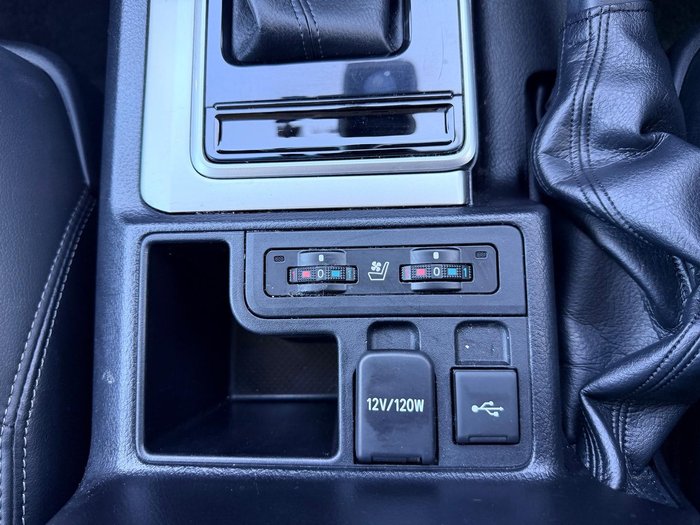 2023 Toyota Landcruiser Prado VX