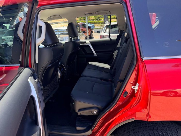 2023 Toyota Landcruiser Prado VX