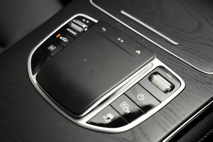 2021 Mercedes-Benz GLC-Class GLC300 e