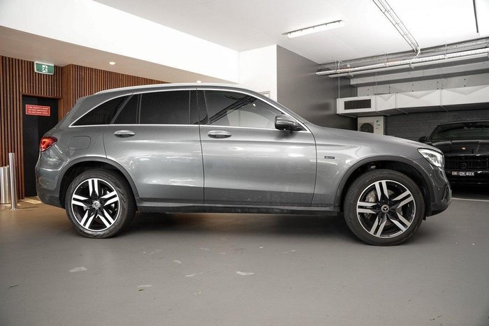 2021 Mercedes-Benz GLC-Class GLC300 e