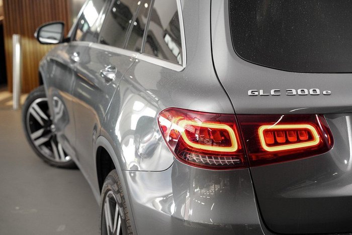 2021 Mercedes-Benz GLC-Class GLC300 e