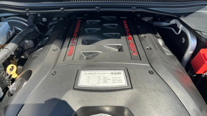 2016 Holden Special Vehicles Clubsport R8 SV Black