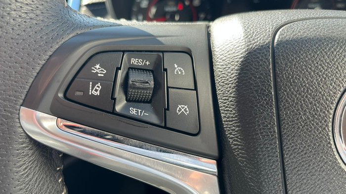 2016 Holden Special Vehicles Clubsport R8 SV Black