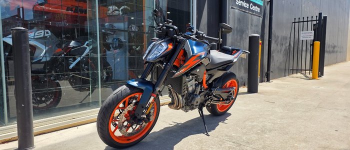 2023 Ktm 890 DUKE R ORANGE